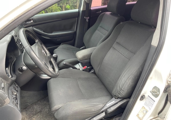 Toyota Avensis cena 7500 przebieg: 324000, rok produkcji 2004 z Radłów małe 67